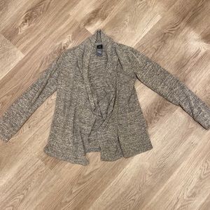 Champion Girls Size 10/12 Gray Long-sleeved Shirt/Cardigan